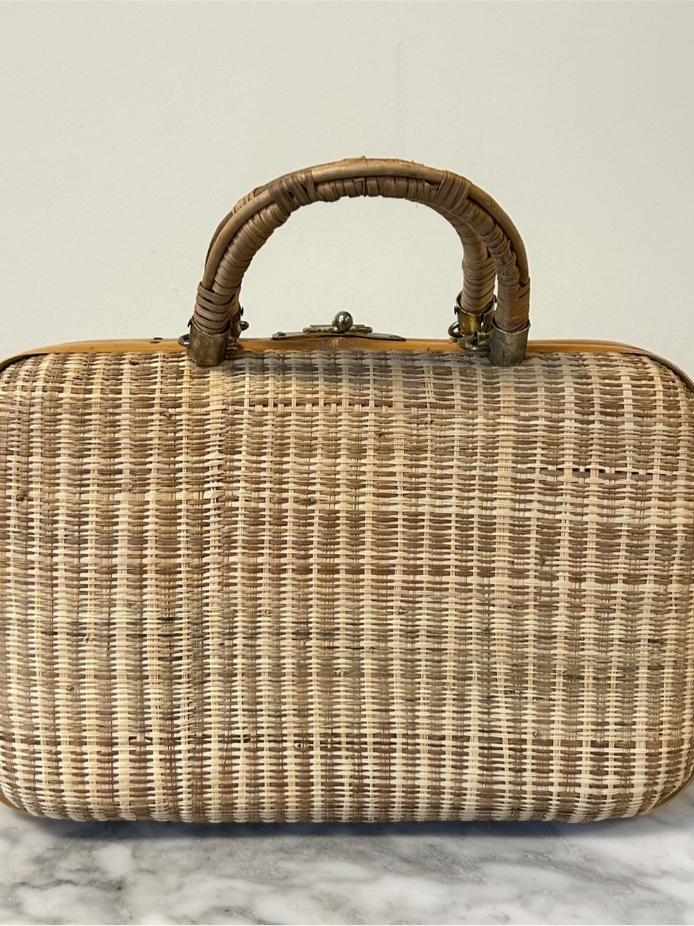 Wicker Box Handbag • Vintage